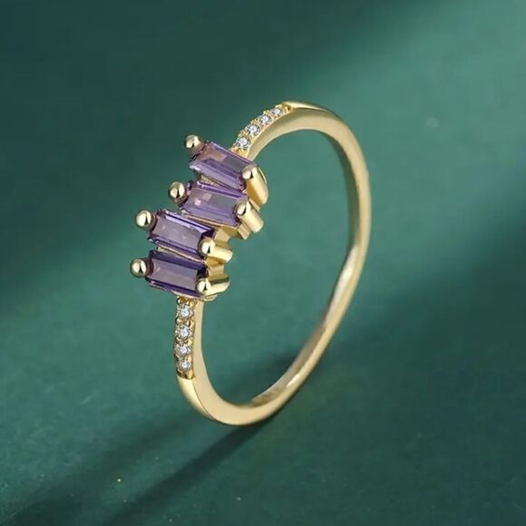 14K Gold Plated Finger Ring with Shiny Zircon Inlay Size 7 - Picture 6 of 9